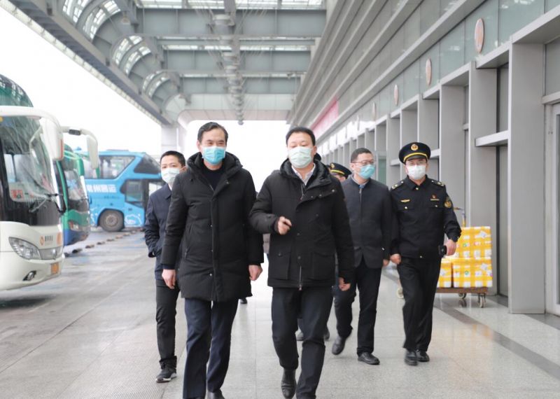 局領(lǐng)導(dǎo)至常州汽車站開展節(jié)前一線服務(wù)窗口走訪和安全、防疫督查